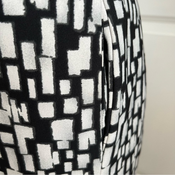 Calvin Klein Geometric Print Cap Sleeves Sheath Dress Black White Sz 12 - Picture 5 of 16